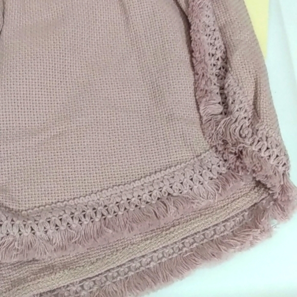 ANTHROPOLOGIE BANJARA ROSE GOLD TASSELED EDGE DRAWSTRING SHORTS SIZE SMALL NWT - Picture 2 of 6